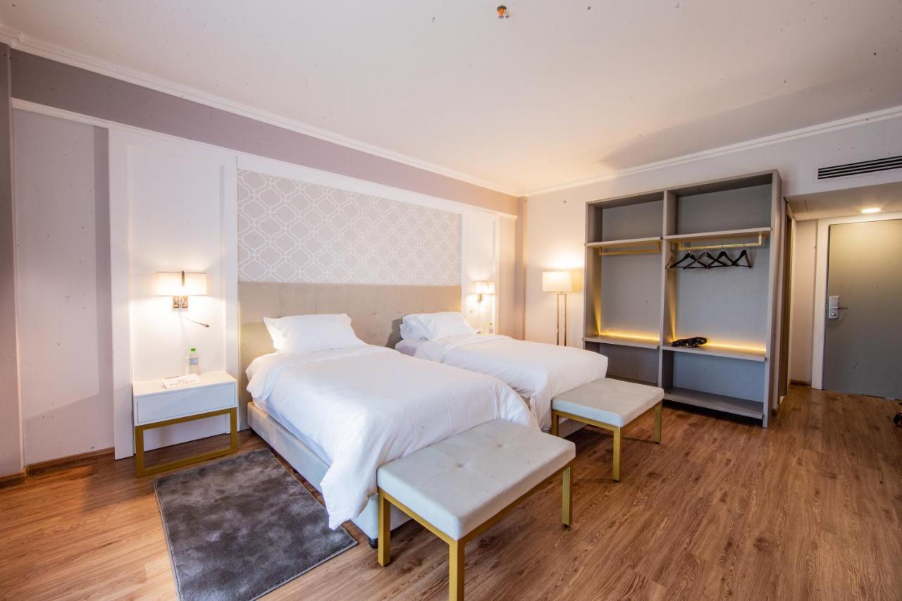 Bisinii Boutique Hotel 시우다드델에스테 외부 사진